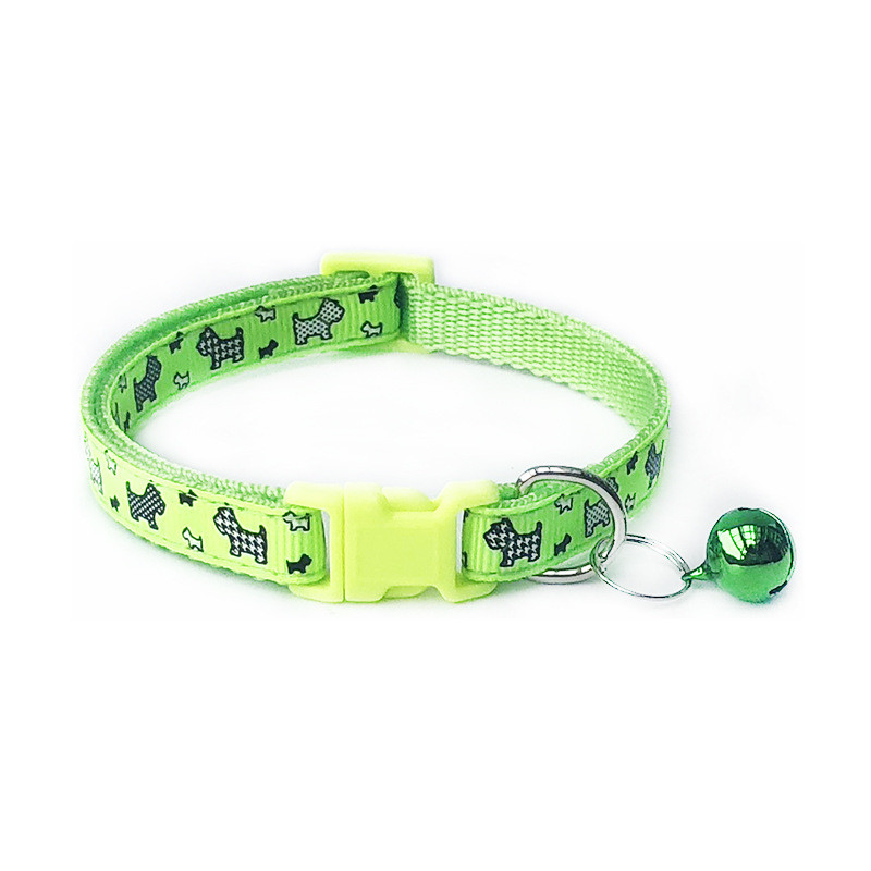Collar para perros y gatos con parche y cascabel