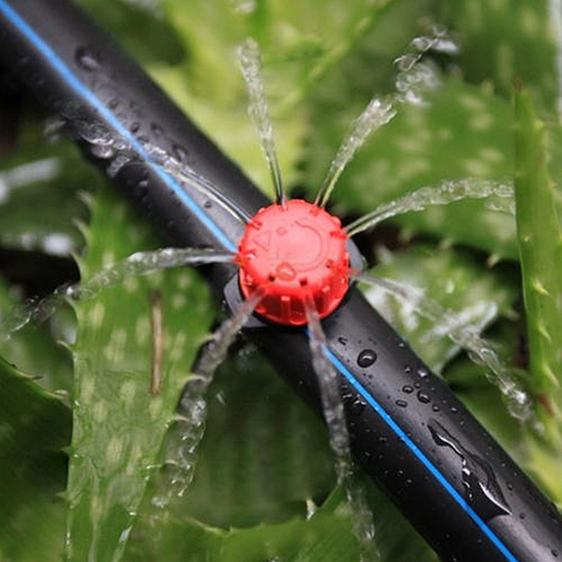 Gotero Caperucita Roja con flujo ajustable y rociador desmontable