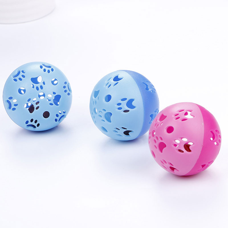 Pelota de plástico hueca para gatos