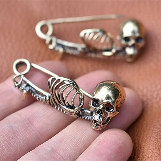 Broche vintage de calavera para ropa de Halloween