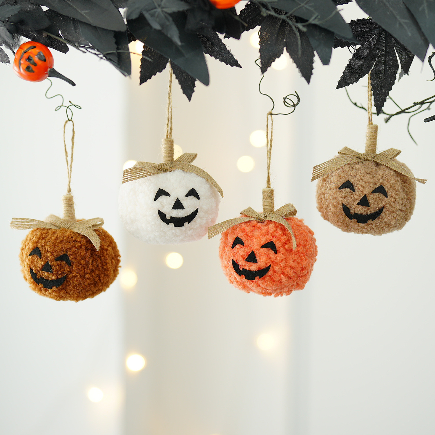 Adorno de muñeco de calabaza con mueca para Halloween